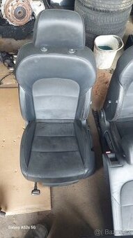 Kožené sedačky Superb 2