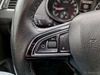 ROLOVACI KOLECKA NA MULTIFUNKCNI VOLANT