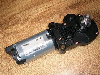 Elektromotor s převodovkou NIDEC 404.980 12VDC, 44 ot./min.
