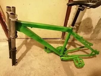 Rám kola Author gang s doplňky gratis-vidlice,sedátko,šlapky