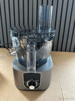 Kuchyňský robot / multifunkční food processor 7L – 600W