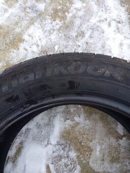 Hankook 235/55/18