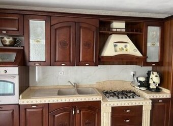 Luxusní linka z masivu s jídelnou,6602