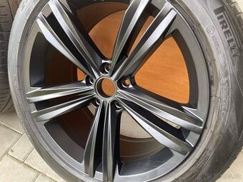SEBRING orig.VW TIGUAN R-LINE  5x112 8,5j x19 ET 38