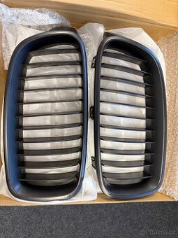 Sportovní černé matné ledvinky BMW F30, F31