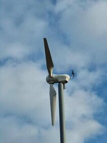 Malá větrná elektrárna 10Kw, 18m vysoká