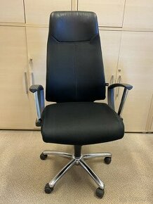 Kancelářská židle - černá s podhlavníkem