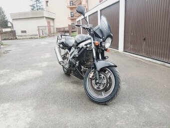 Honda vfr 750