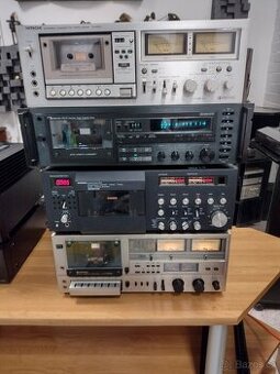 HITACHI D-980