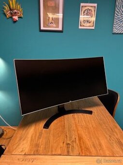 LCD monitor 34" LG 34UC88 Curved Ultrawide