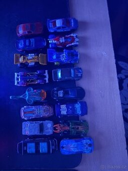 HOTWHEELS Auta
