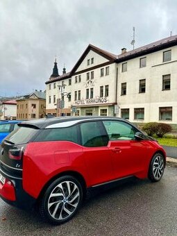 Pronájem BMW i3 120