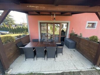 Prodej, rodinný dům 206 m2, pozemek 560 m2, Šenov, ul. Petřv