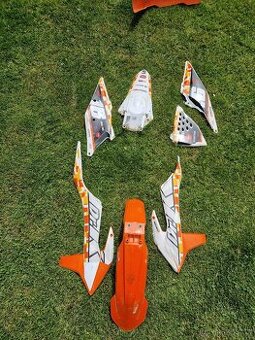 Ktm plasty