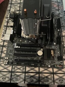 zakladni deska procesor ram chlazeni zdroj