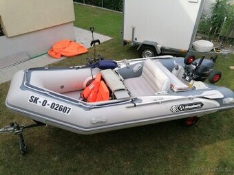 Pohodlný čln Allroudmarin s motorom YAMAHA 20hp