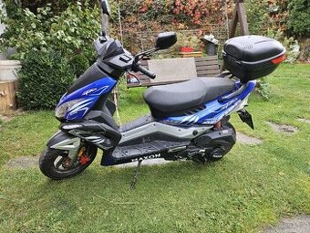 Skútr Maxon Matador 125
