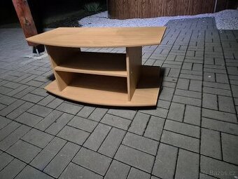 Stolek pod televizi