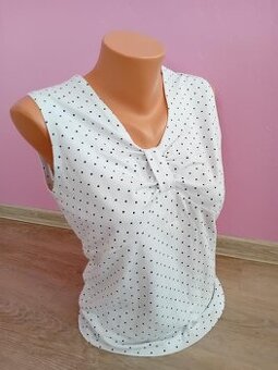LETNÍ DÁMSKÉ BÍLÉ TRIČKO - vel.M/L / zn.Biaggini