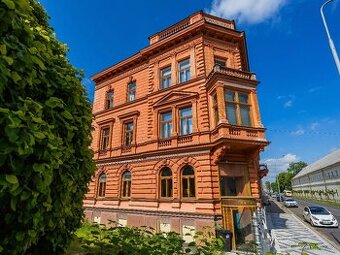 Prodej bytu 2+kk 43 m², Hradec Králové, Komenského - bez RK