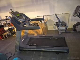 Běžecký pás PRECOR TRM 835 Model Experience 2013
