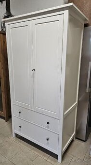 Šatní skříň Ikea Hemnes-jako nová