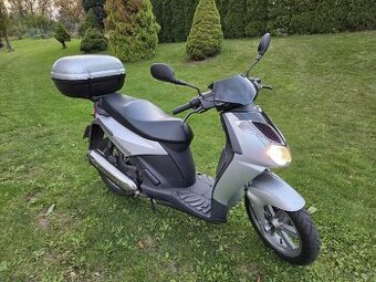 Skutr Aprilia Sportcity 200 najeto 10tis km.