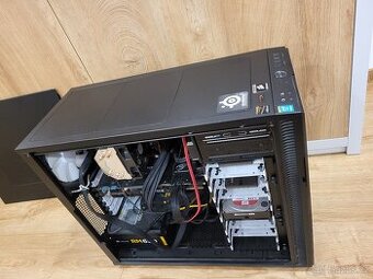 PC sestava: i5-4690K, GTX 970, 16GB, Corsair RM650, Z97