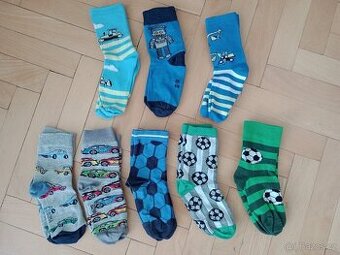 Chlapecké ponožky vel. 30-34 (8 párů)