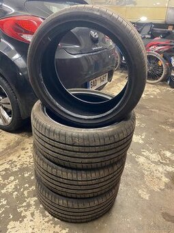 Letní pneu 215/40 R18
