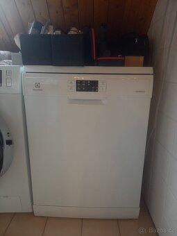 Myčka nádobí Electrolux ESF 5541 LOW – plně funkční