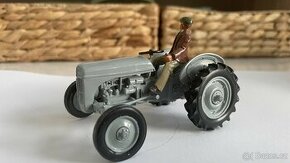 Model traktoru Ferguson TE20