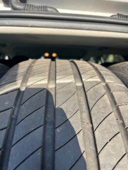 letni pneu 205/55/R16 Michelin