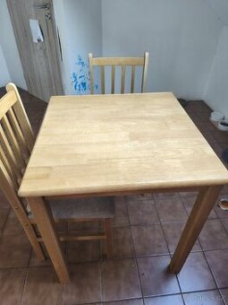 Jídelní set pro dva z masivu