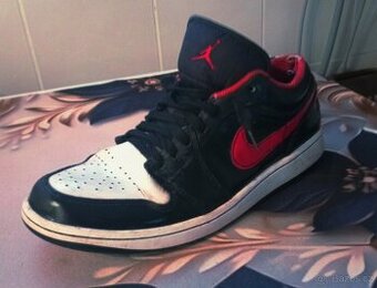 Nike Air Jordan 1 lowfire