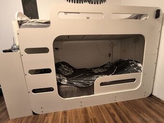 Dětská patrová postel