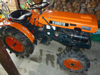 Malotraktor Kubota B 7000 4WD a příslušenství