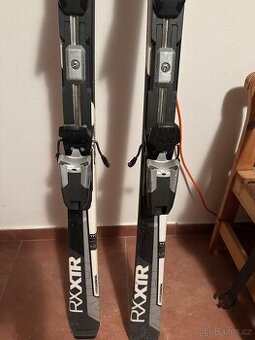 Sjezdové lyže Fischer