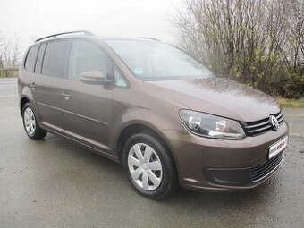 Volkswagen Touran 1.6TDi CL 7MÍST VÝHŘEV NAVIGACE