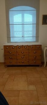 KOMODA  MASIV  - BOROVICE