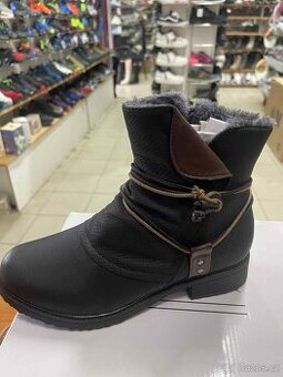 Damske zimni botičky