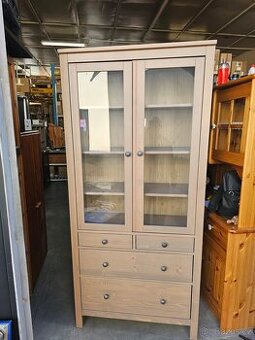 VITRÍNA IKEA HEMNES