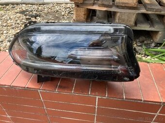 DODGE CHARGER 15- PŘEDNÍ SVĚTLO
