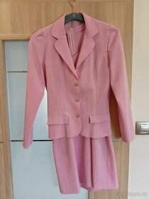 Kostýmek vel.38