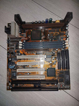 exemplář je Zida Tomato 6DLX