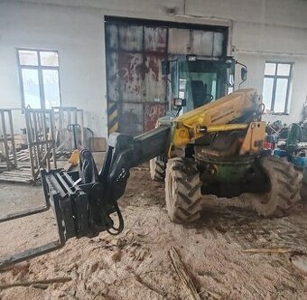 Kloubový nakladač PAUS