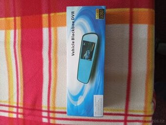 Kamera do auta na zrcátko