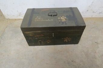 3/Stará vojenská bedna- po renovaci nově namalovaný