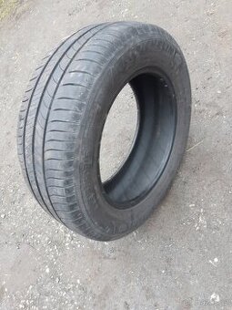 Letní pneu Michelin energy saver 215 / 60  R16