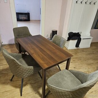 Jídelní set – stůl + 4 čalouněné židle – moderní styl